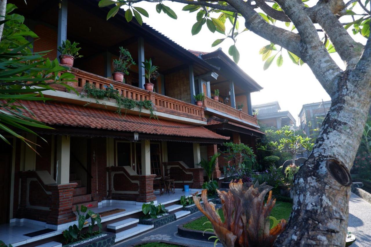 Danasari Homestay อูบุด ภายนอก รูปภาพ