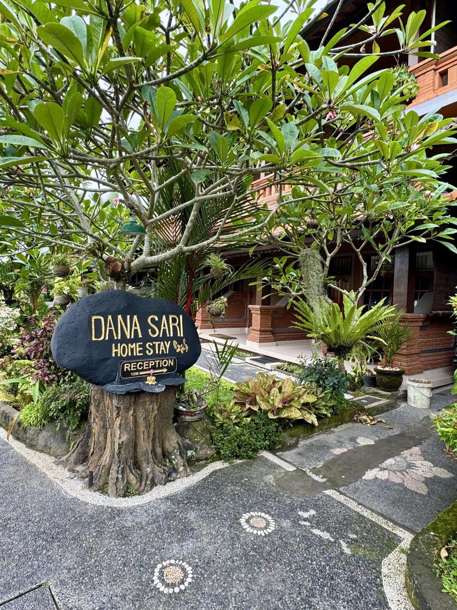 Danasari Homestay อูบุด ภายนอก รูปภาพ