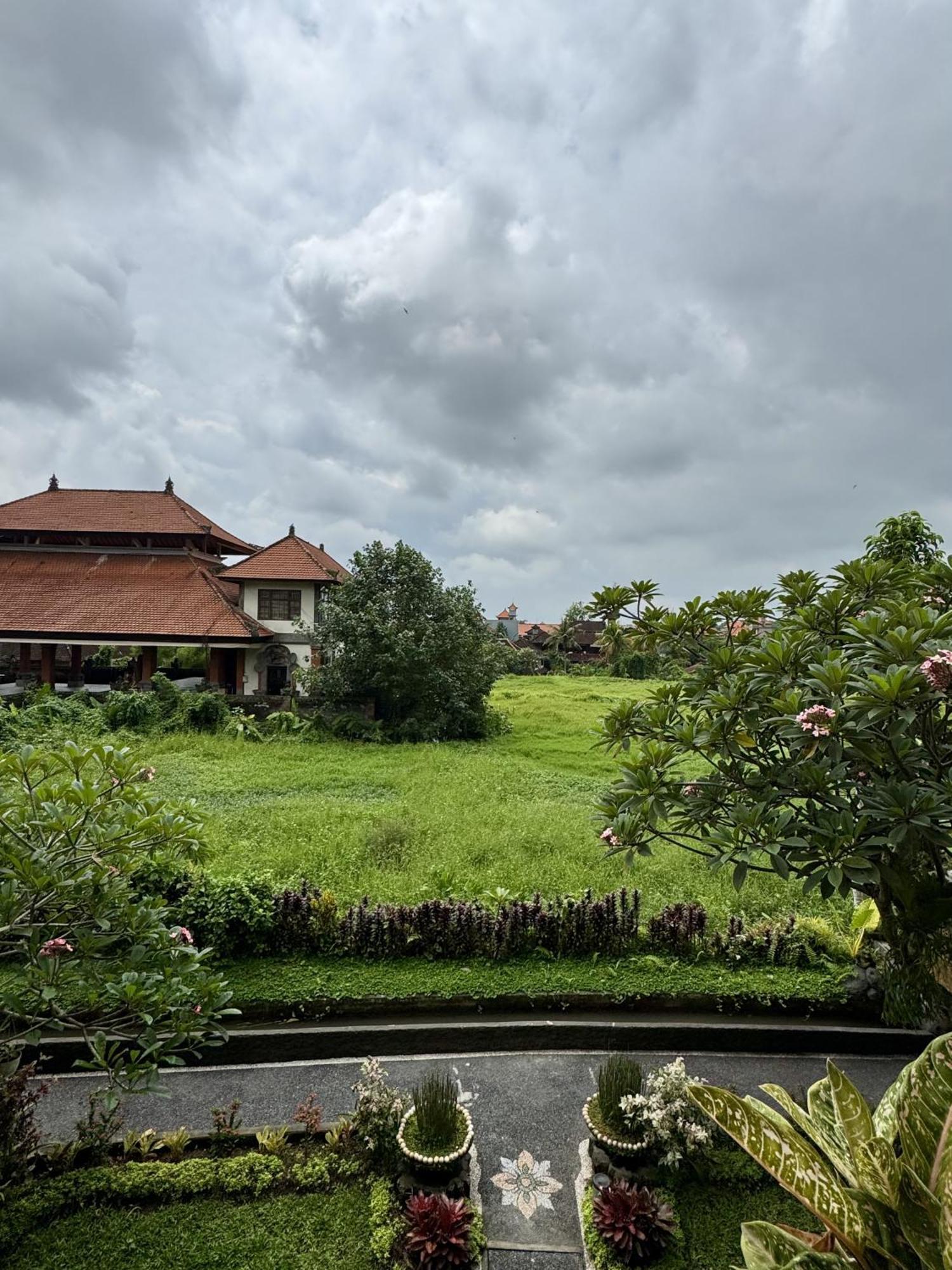 Danasari Homestay อูบุด ภายนอก รูปภาพ